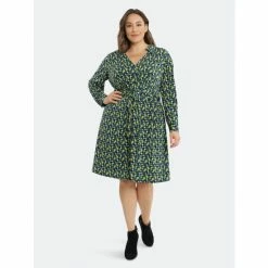 Maggy London London Times Curve Caroline Dresses Ivory / Eden