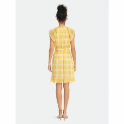 Maggy London London Times Petite Frannie Dresses Yellow / White -Maggy London shop unnamed file 1506