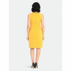 Maggy London Cassie Pleated Dresses Ml Golden -Maggy London shop unnamed file 581