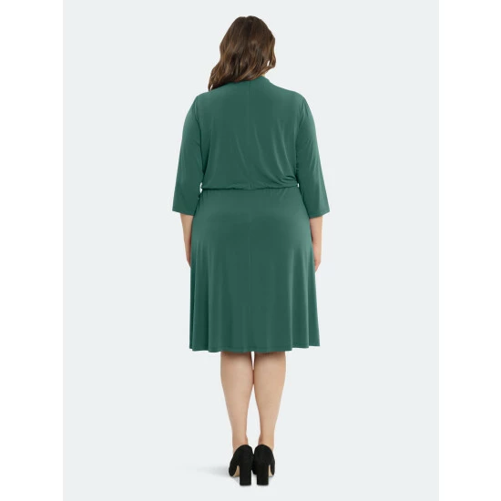 Maggy London London Times Curve Taria Dresses Botanical Green 5 Maggy London London Times Curve Taria Dresses Botanical Green - Image 3